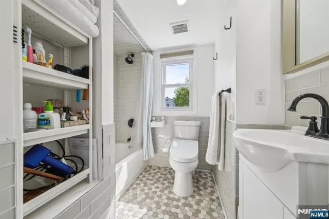 $599,000 | 208 Jefferson Avenue, Hasbrouck Heights, NJ 07604