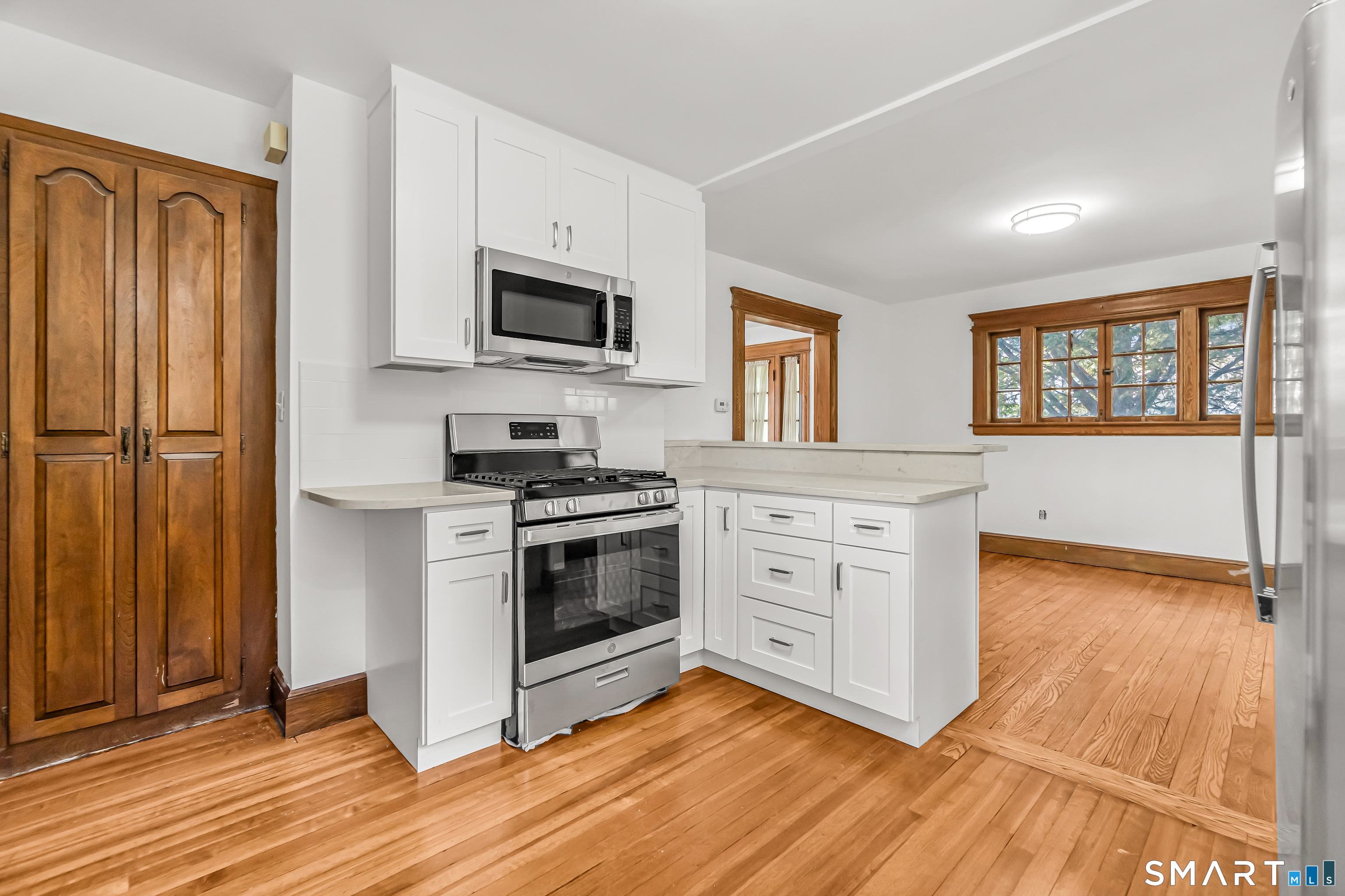 88 Coniston Avenue Waterbury, CT 06708 - Photo 10 of 39