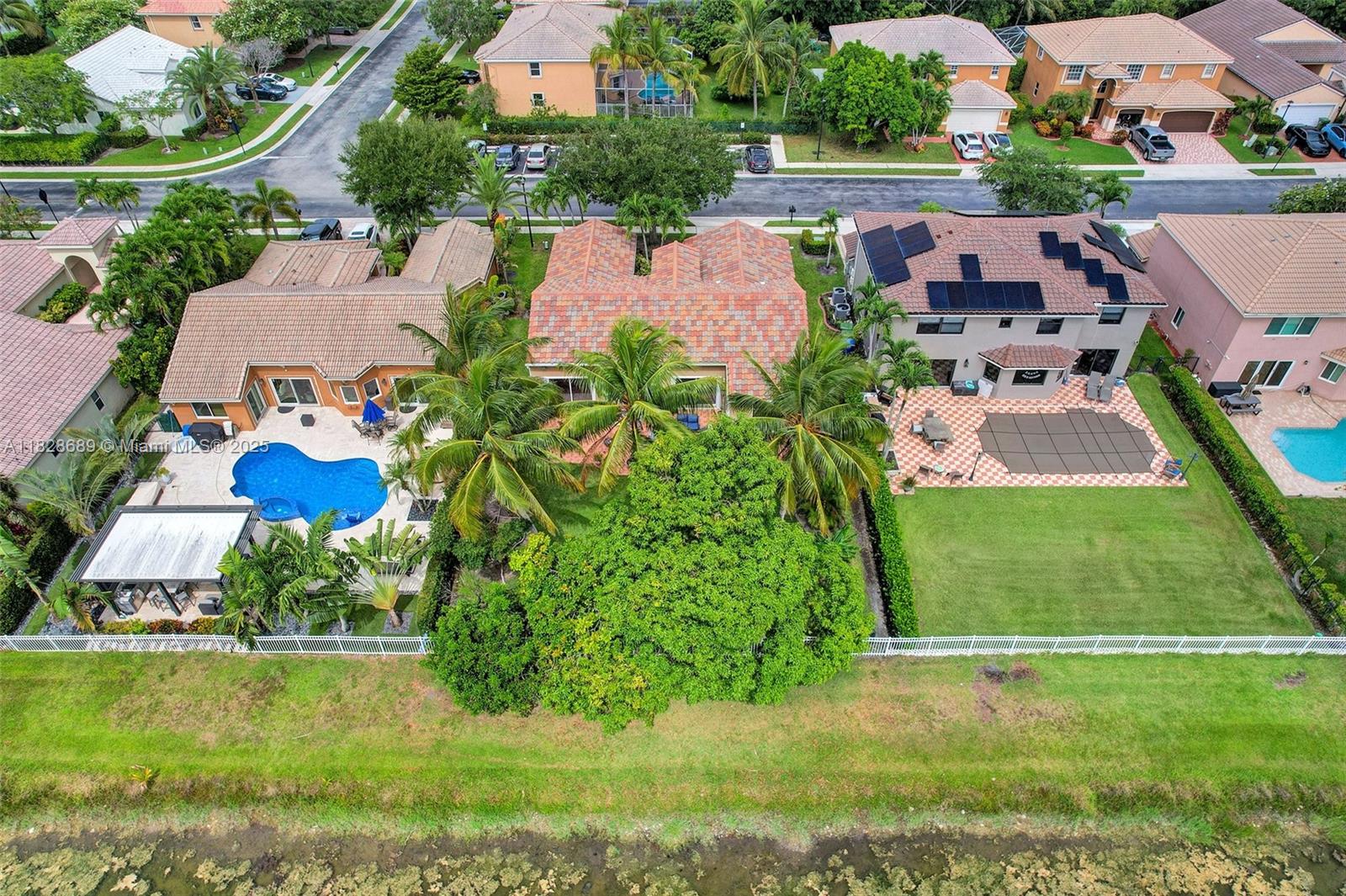 275 Southwest 198th Terrace Pembroke Pines, FL 33029 - Photo 30 of 35 an aerial view of a house with a garden