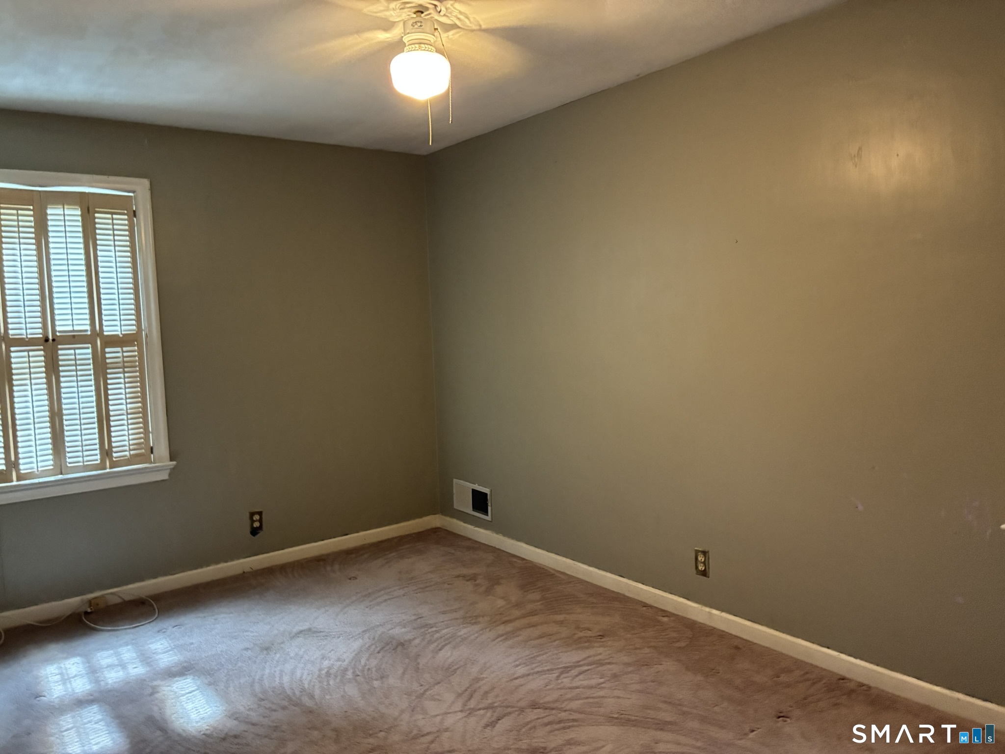 60 Mohegan Road Norwich, CT 06360 - Photo 17 of 22