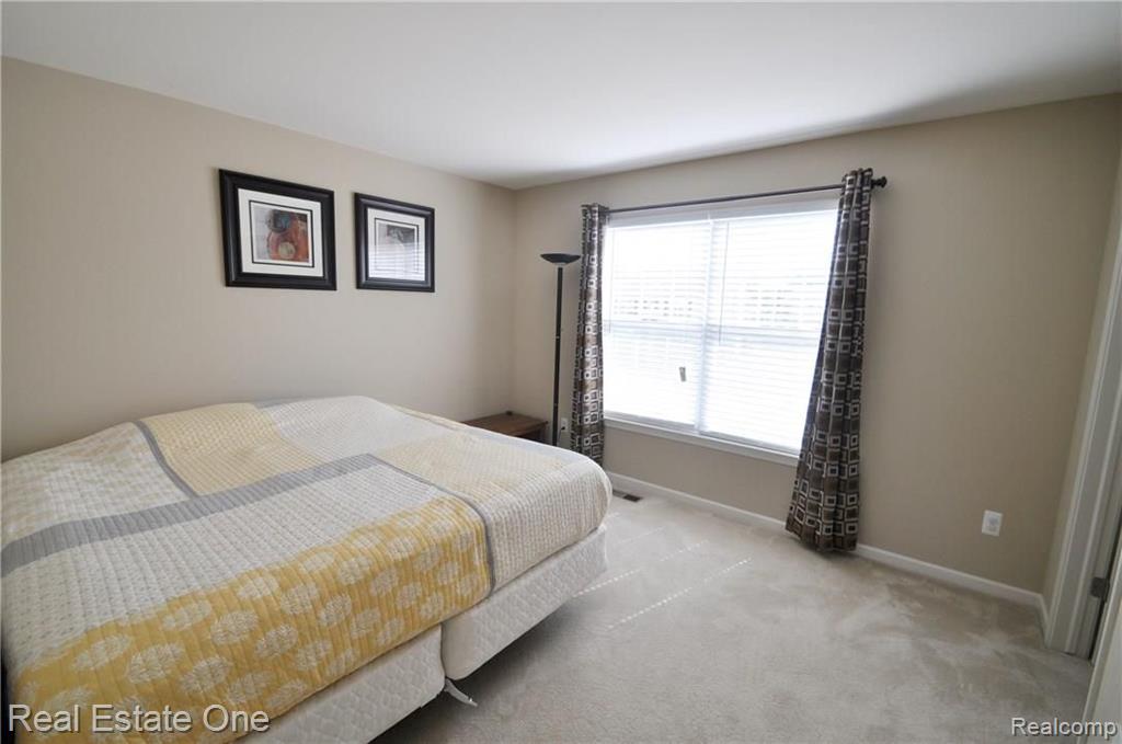 3398 Connors Drive Rochester Hills, MI 48307 - Photo 14 of 43
