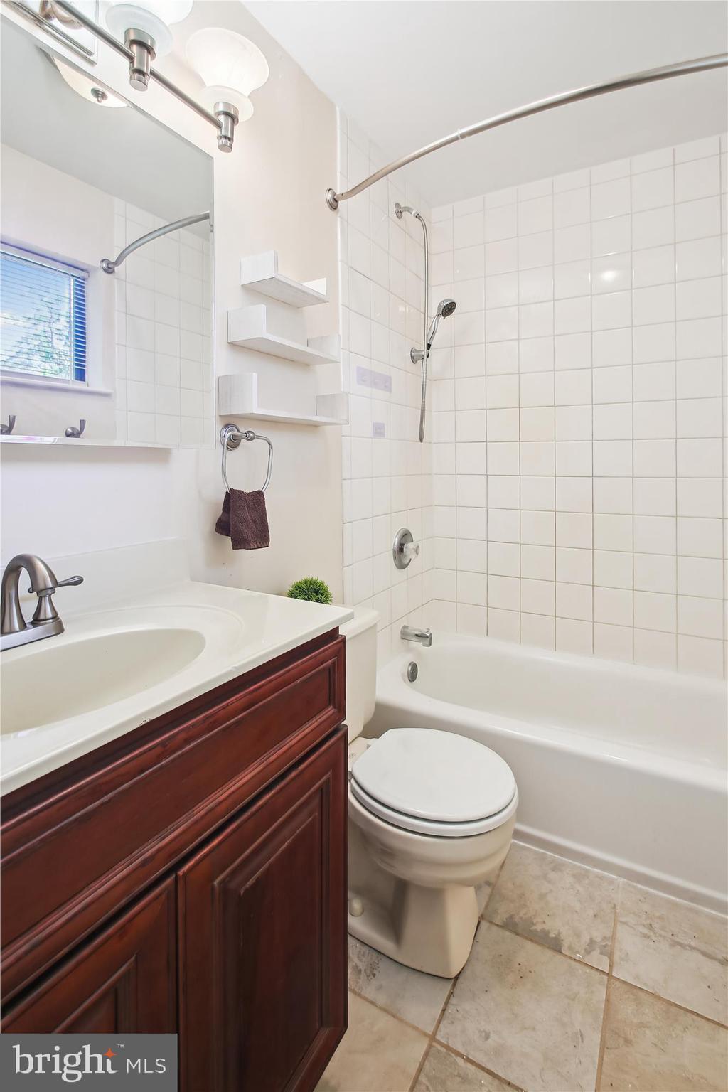 529 Wilson Road Crownsville, MD 21032 - Photo 41 of 74 Primary Bath