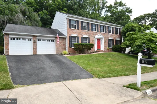 $3,850 | 8017 Diving Cliff Lane, Springfield, VA 22153