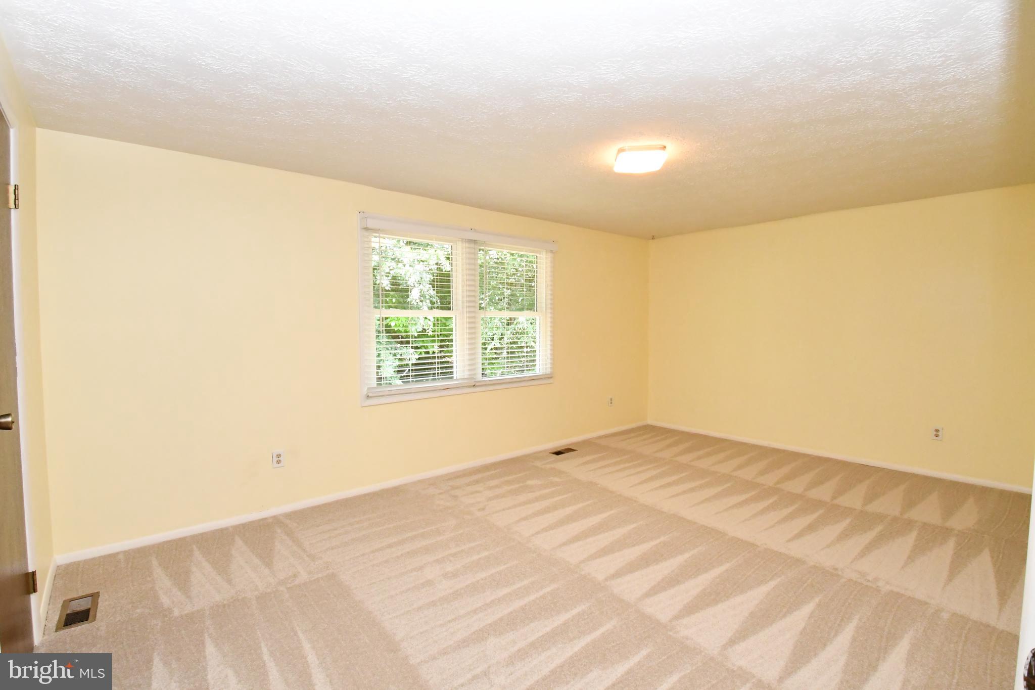 8017 Diving Cliff Lane Springfield, VA 22153 - Photo 19 of 32 Very Large 2nd Bedroom