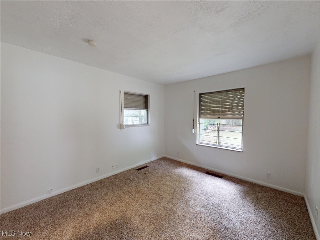 17721 Rookwood Road Cleveland, OH 44112 - Photo 13 of 21 Gallery Image 13