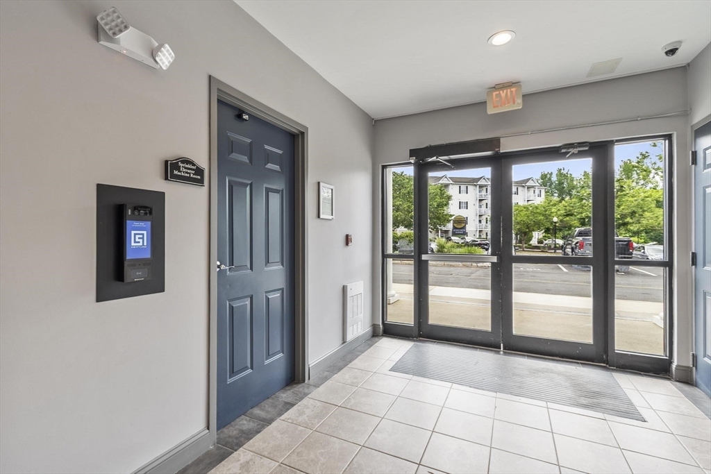 23 Hampshire Road, Unit 414 Methuen, MA 01844 - Photo 24 of 31