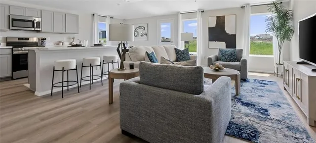 $303,545 | 503 Valley View Drive, Tonganoxie, KS 66086