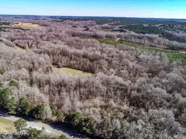 $975,000 | 3114 County Road 212, Water Valley, MS 38965