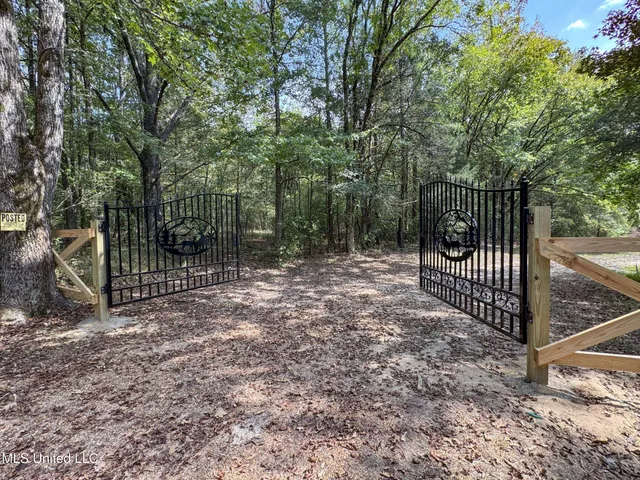$975,000 | 3114 County Road 212, Water Valley, MS 38965