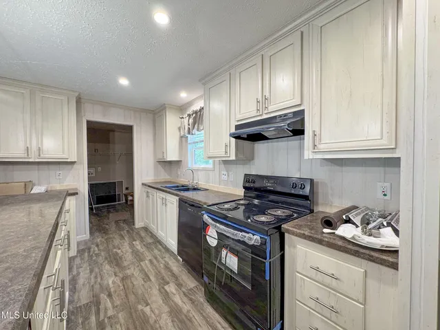 $975,000 | 3114 County Road 212, Water Valley, MS 38965