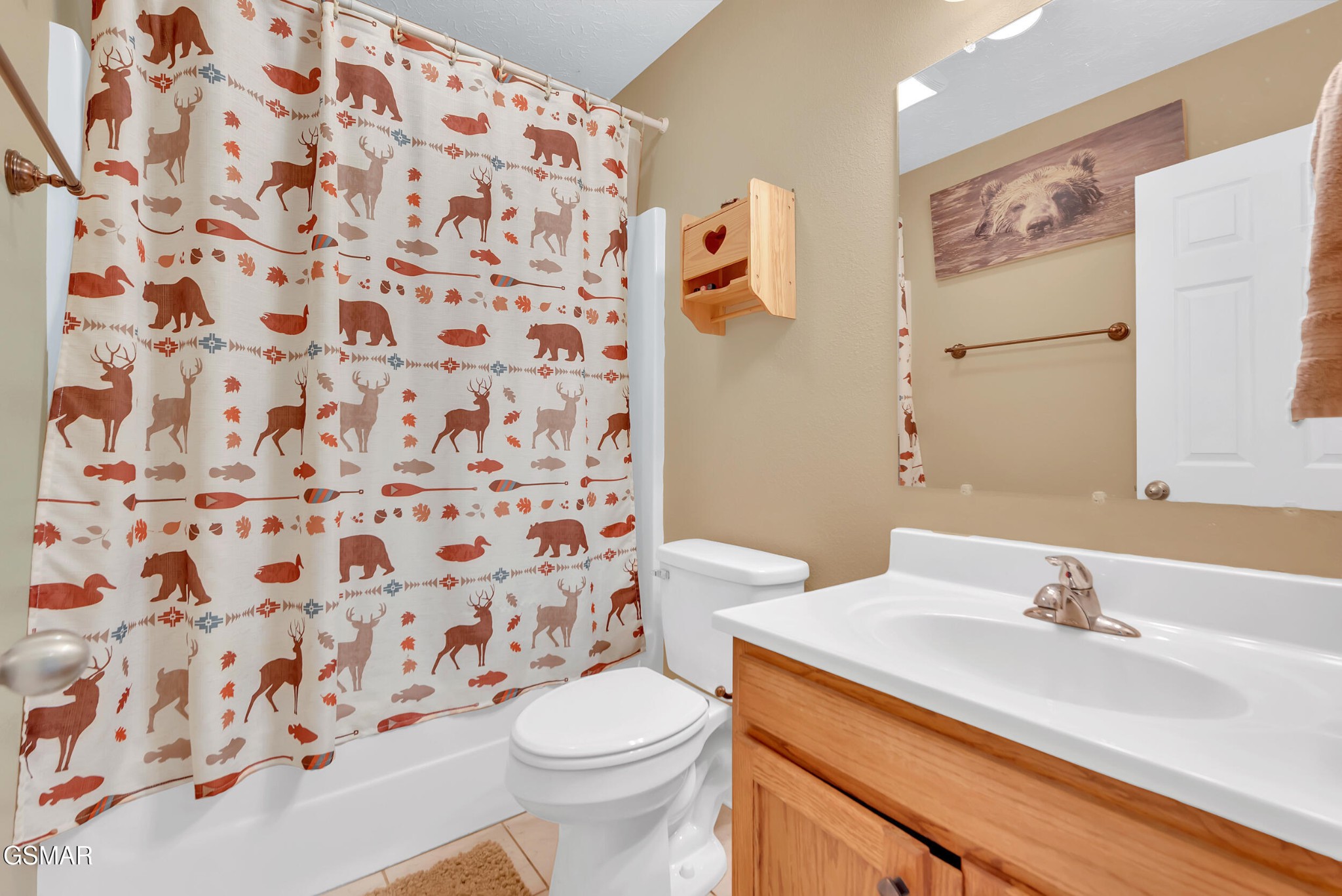 274 Ramblin Road Newport, TN 37821 - Photo 30 of 32 a bathroom with a sink and a toilet