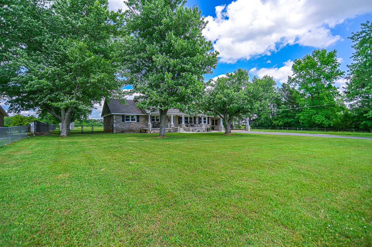62 East Prospect Road Fayetteville, TN 37334 - Photo 2 of 49