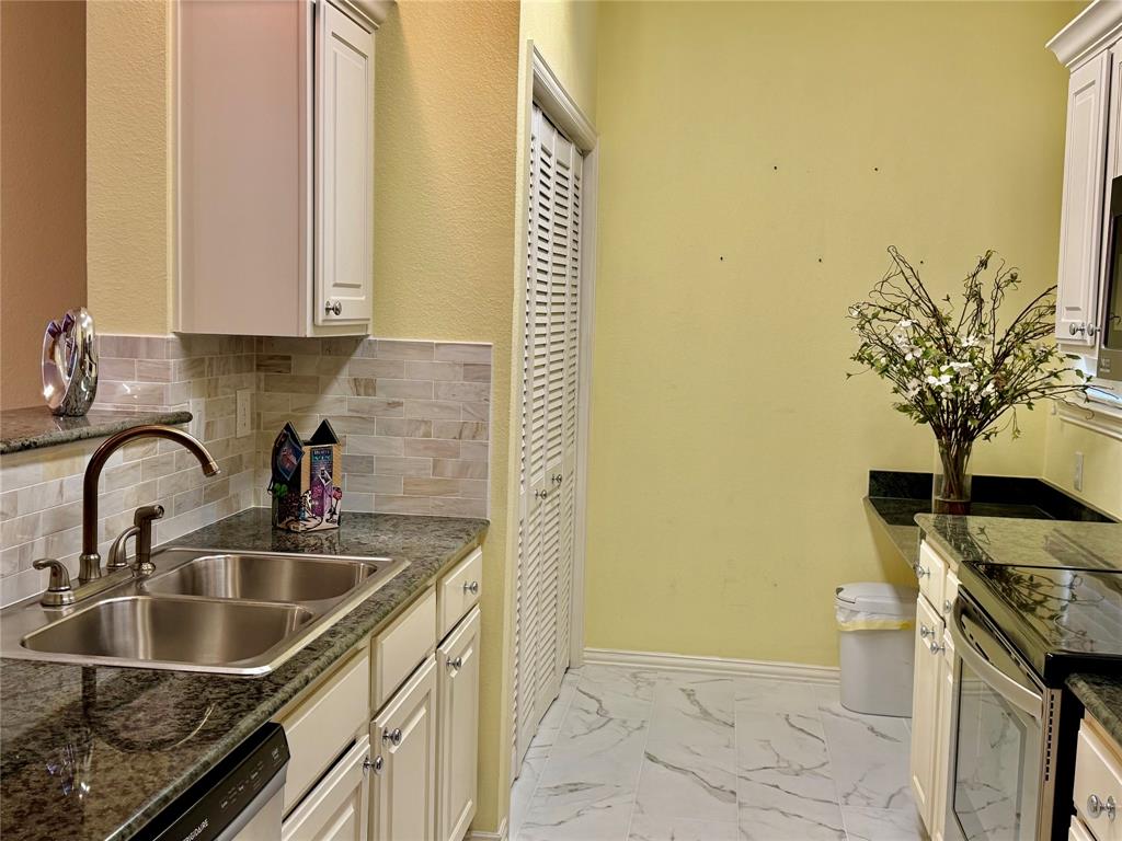 2524 Preston Road, Unit 504 Plano, TX 75093 - Photo 11 of 31