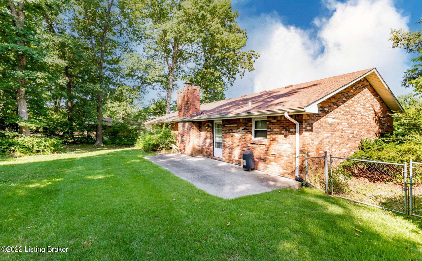 112 Johns Road East Radcliff, KY 40160 - Photo 31 of 33 112 Johns Rd E (48)
