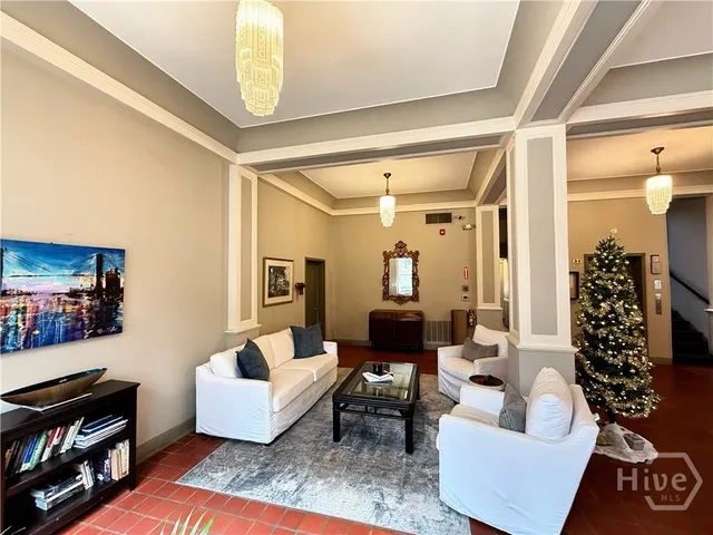 $450,000 | 106 West Gwinnett Street, Savannah, GA 31401