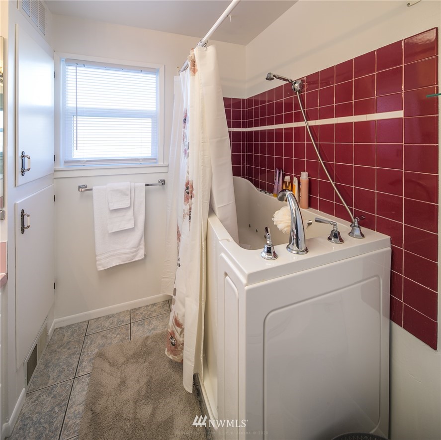 18489 Andis Road Burlington, WA 98233 - Photo 16 of 38 Gallery Image 16