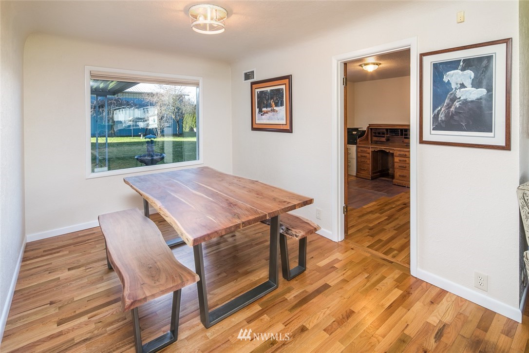 18489 Andis Road Burlington, WA 98233 - Photo 9 of 38 Gallery Image 9