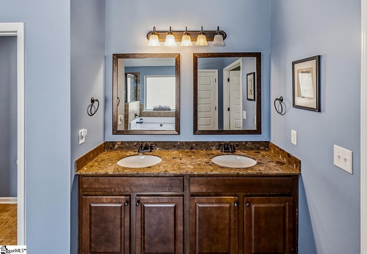309 Chasemont Lane Simpsonville, SC 29680 - Photo 32 of 49