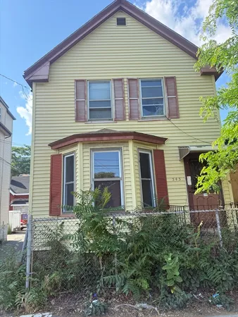 $199,900 | 343 Essex Street, Lynn, MA 01902