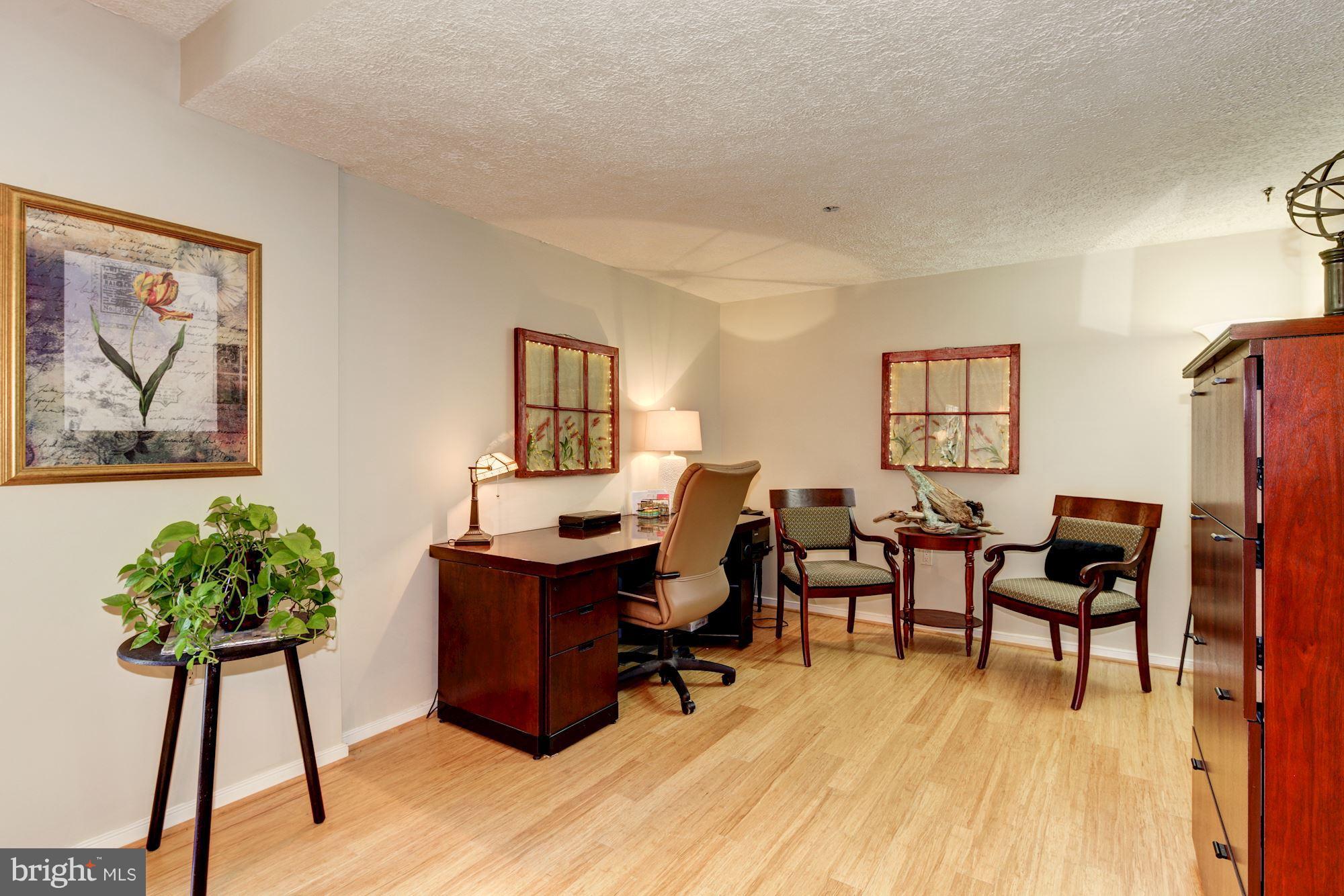 2331 Old Court Road, Unit 200 Baltimore, MD 21208 - Photo 8 of 28 Living Room Area