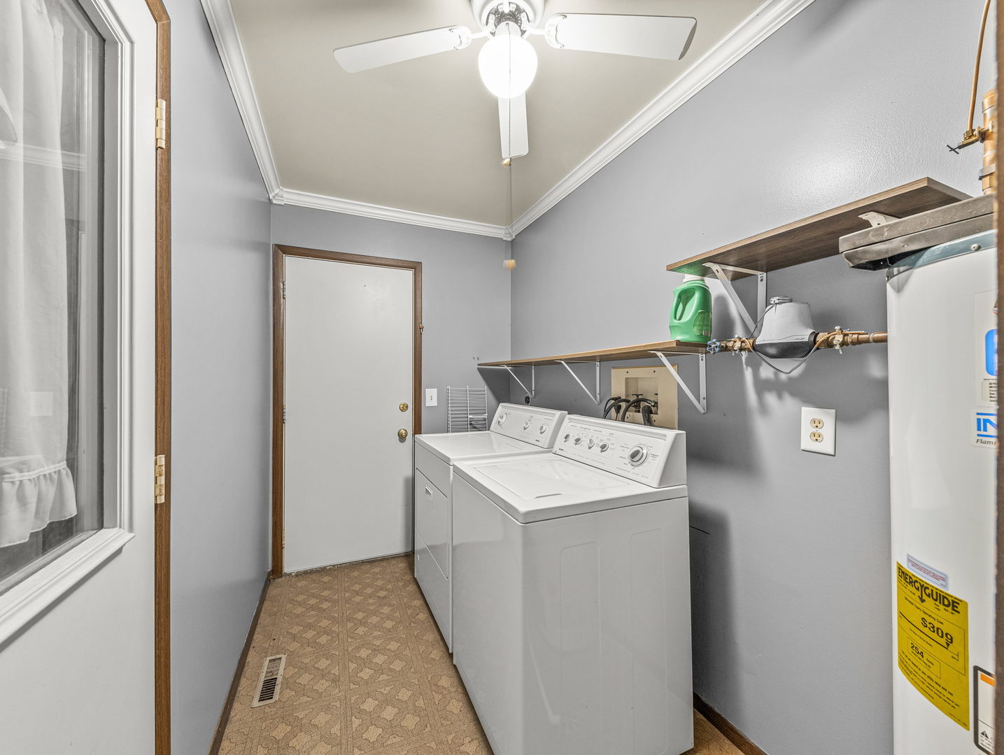 16 Shermead Road Montgomery, IL 60538 - Photo 11 of 22 a utility room with dryer and washer