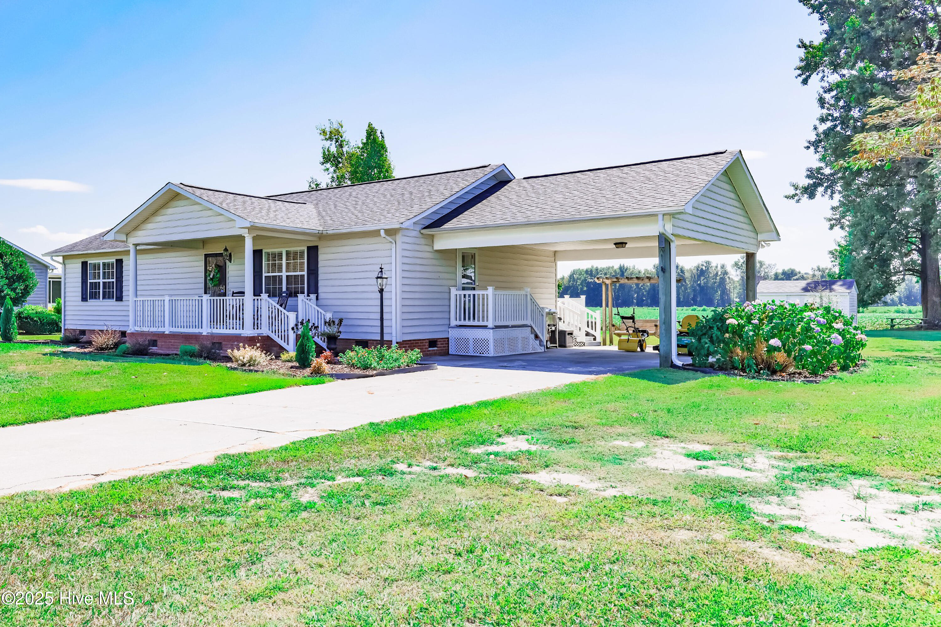 134 Roland Batchelor Road Beulaville, NC 28518 - Photo 8 of 50 _K6A6060A (Custom)