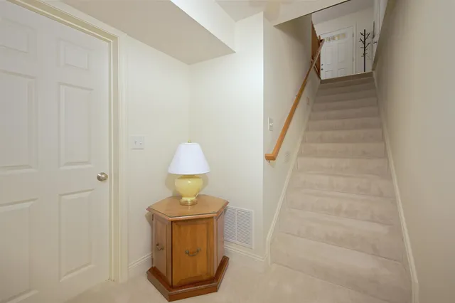 $400,000 | 91-6 Hall Road, Fremont, NH 03044