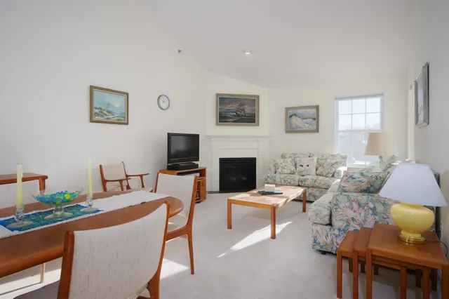 $400,000 | 91-6 Hall Road, Fremont, NH 03044