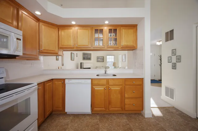 $400,000 | 91-6 Hall Road, Fremont, NH 03044