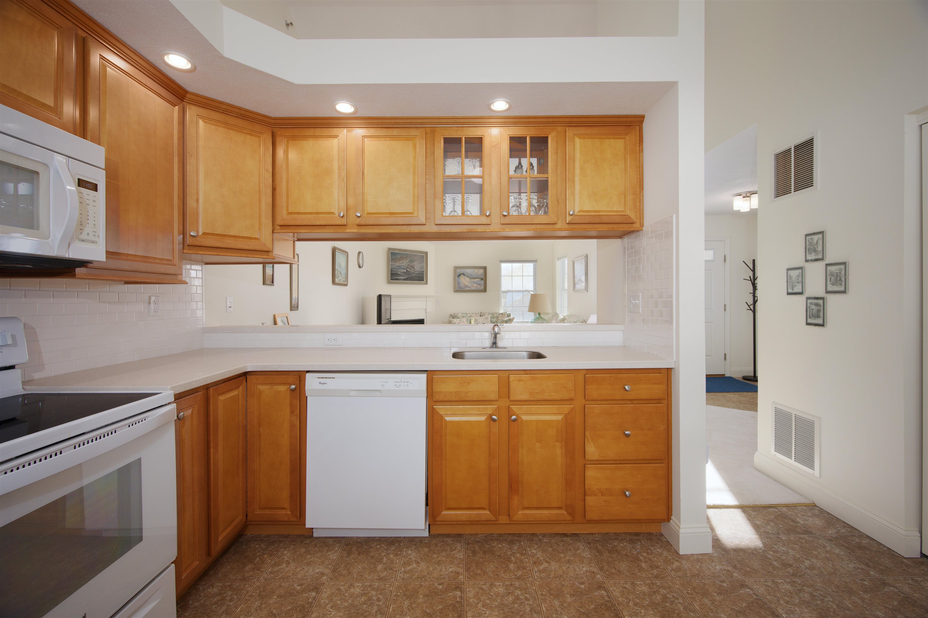 91-6 Hall Road Fremont, NH 03044 - Photo 9 of 43