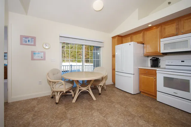 $400,000 | 91-6 Hall Road, Fremont, NH 03044