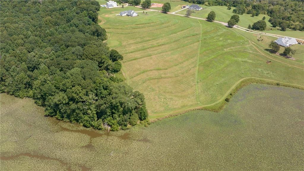 825 North Hampton Way Monroe, GA 30656 - Photo 16 of 31 a bathroom with a shower