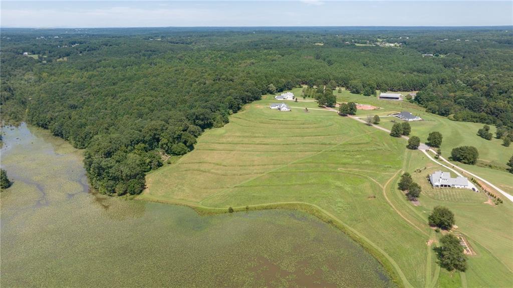 825 North Hampton Way Monroe, GA 30656 - Photo 18 of 31 a view of a city