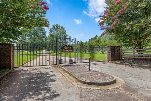 $699,000 | 825 North Hampton Way, Monroe, GA 30656