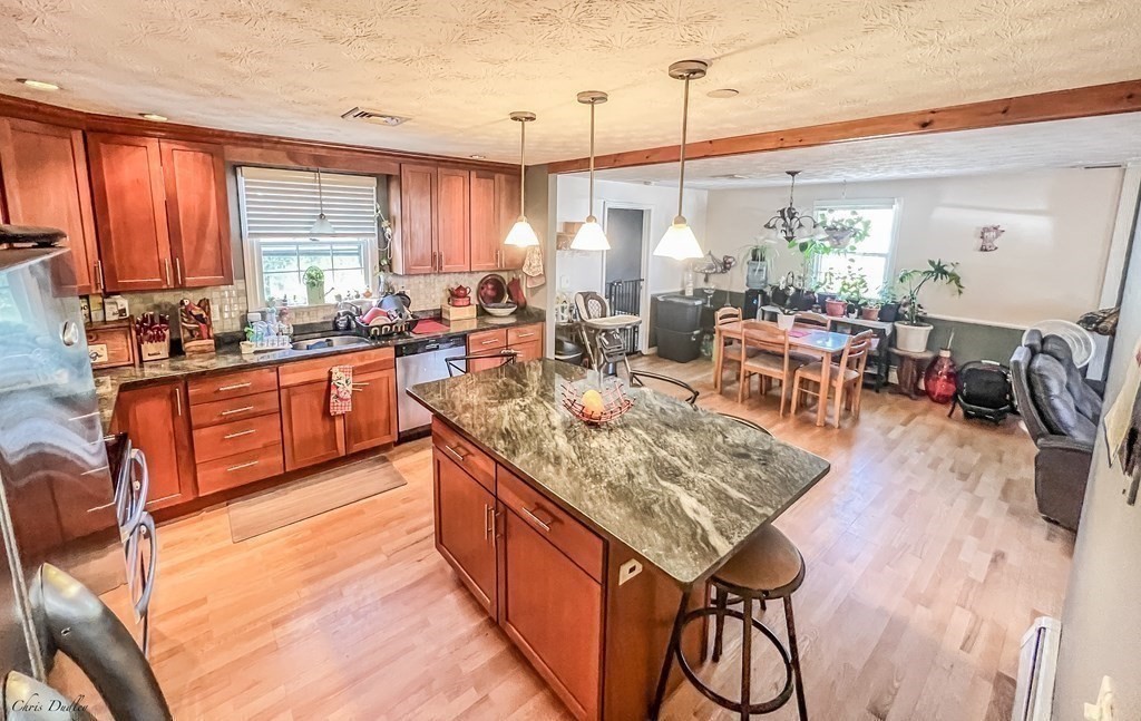 6 Clinton Street Methuen, MA 01844 - Photo 9 of 31