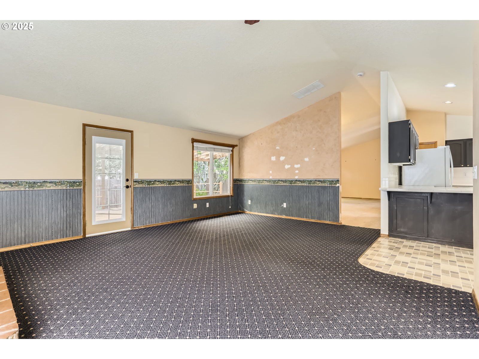 257 Southwest Nancy Circle Gresham, OR 97030 - Photo 14 of 36 a view of an empty room and window