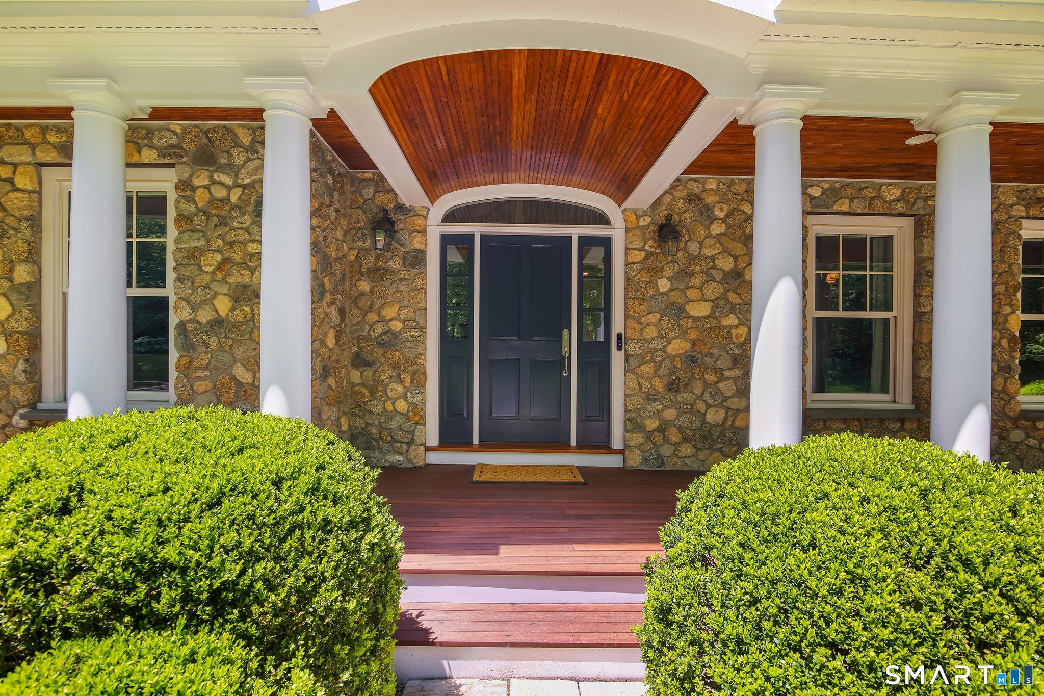 112 Vista Road Wilton, CT 06897 - Photo 2 of 31