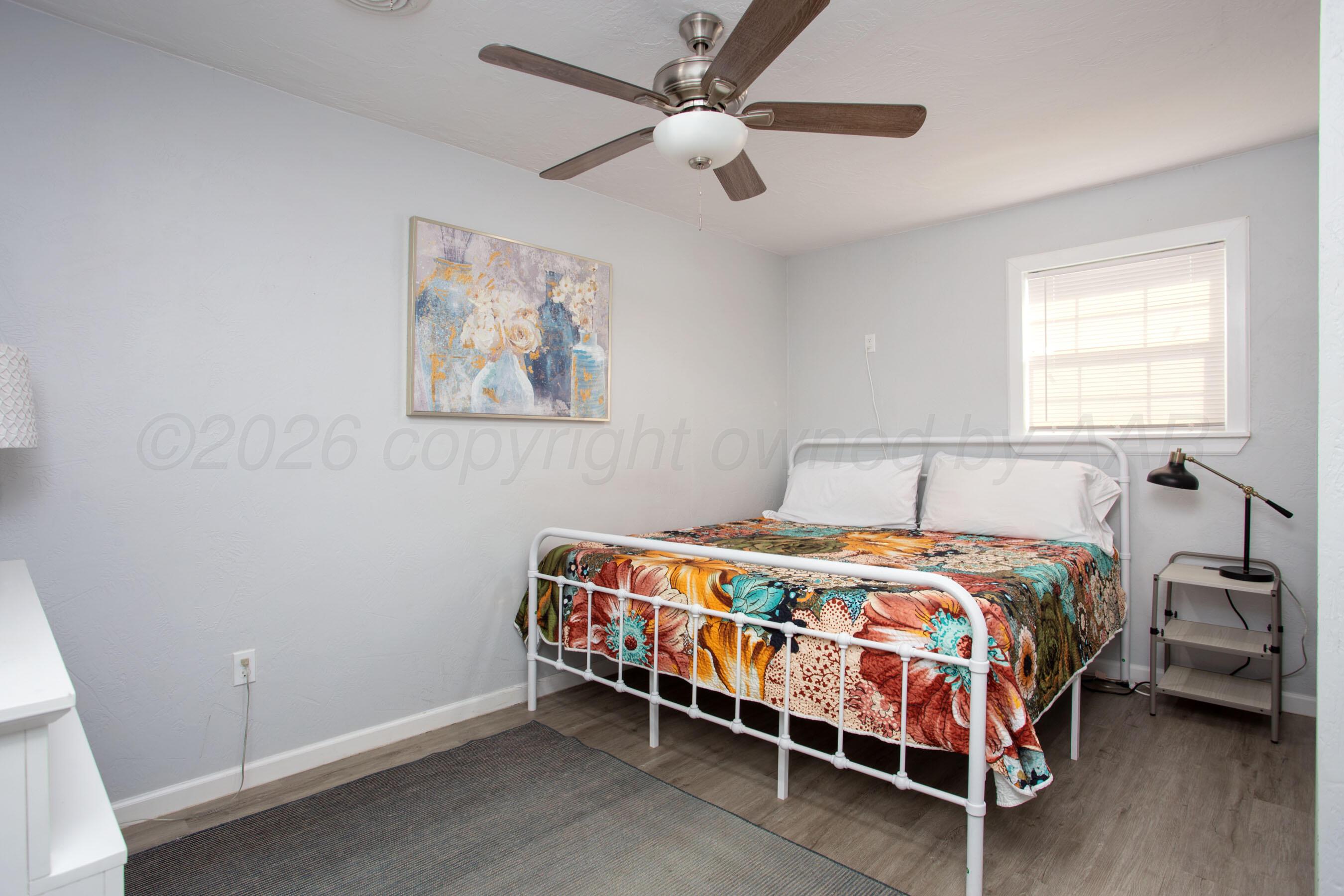 1409 West Interstate Highway 40 Amarillo, TX 79109 - Photo 21 of 28 Primary bedroom