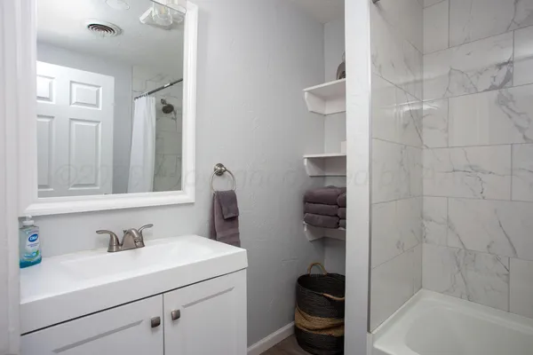 $195,000 | 1409 West Interstate Highway 40, Amarillo, TX 79109