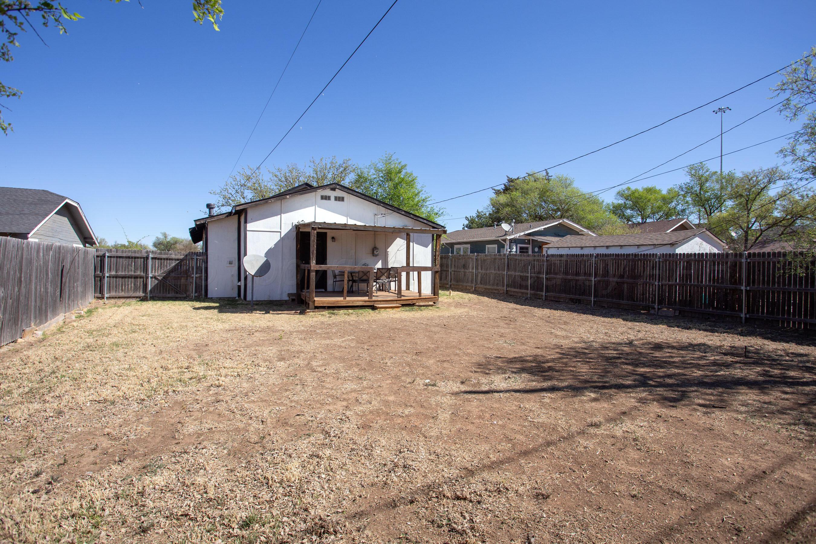 1409 West Interstate Highway 40 Amarillo, TX 79109 - Photo 28 of 28 Backyard