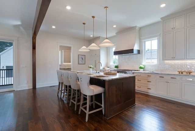 $1,994,900 | 3601 Nebraska Avenue, Nashville, TN 37209