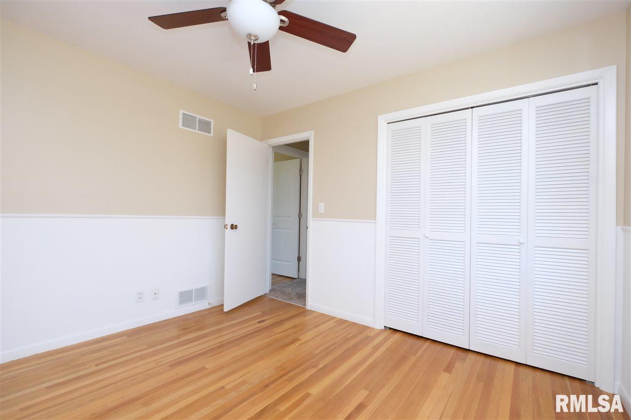 1009 Kingsbury Road Washington, IL 61571 - Photo 23 of 36 Gallery Image 23