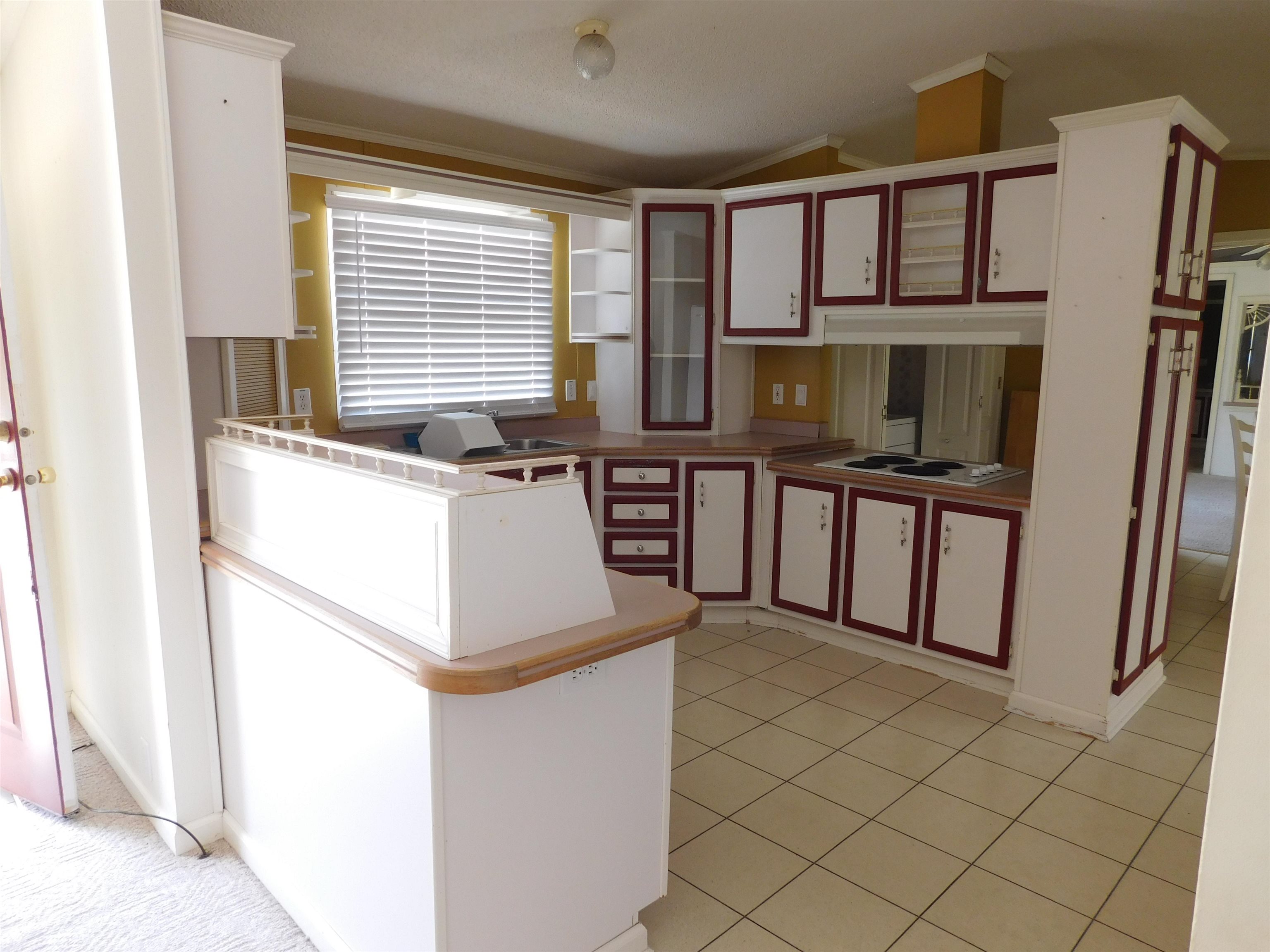 8622 Beach Road Perry, FL 32348 - Photo 11 of 17