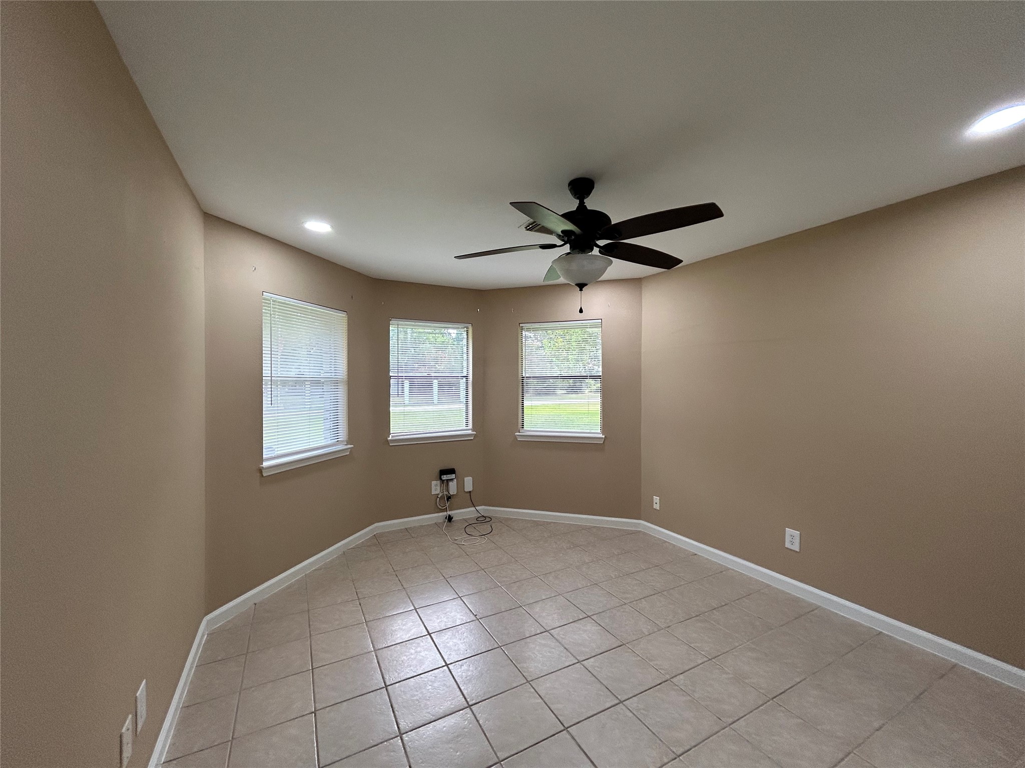 2418 Prentice Road Conroe, TX 77384 - Photo 15 of 17 Gallery Image 15