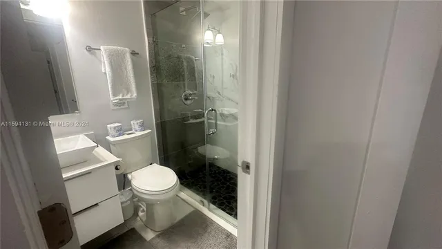 $3,500 | 4290 Southwest 9th Street, Unit 2, Miami, FL 33134