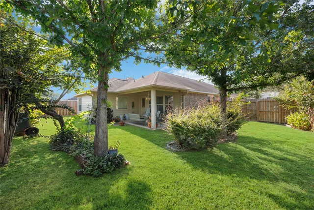 $306,000 | 10015 Lynnwood Drive, Baytown, TX 77521