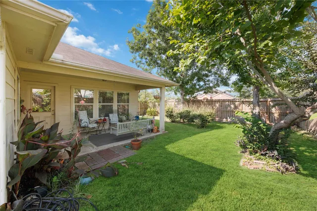 $306,000 | 10015 Lynnwood Drive, Baytown, TX 77521