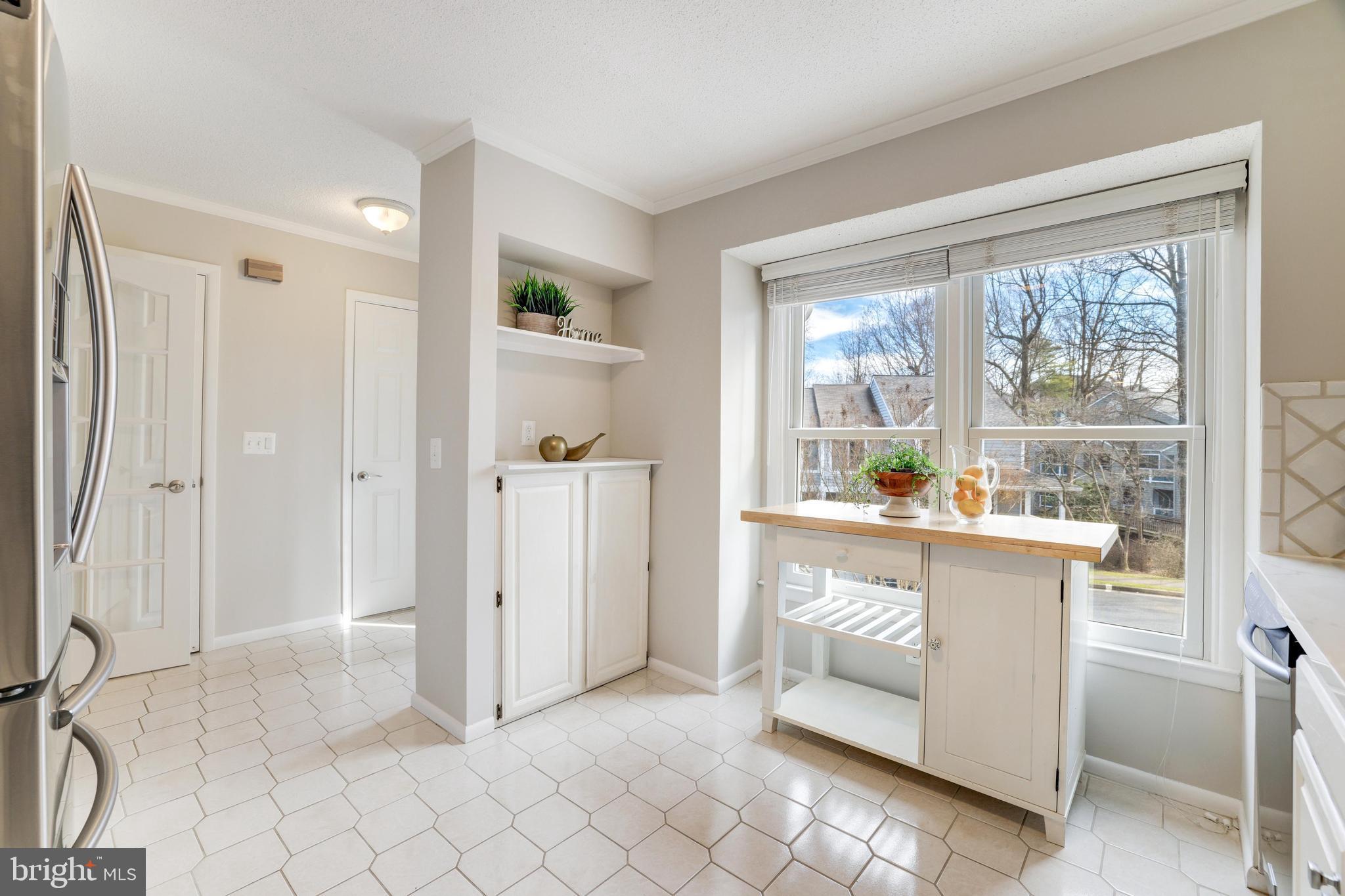 1430 Newport Spring Court Reston, VA 20194 - Photo 17 of 44