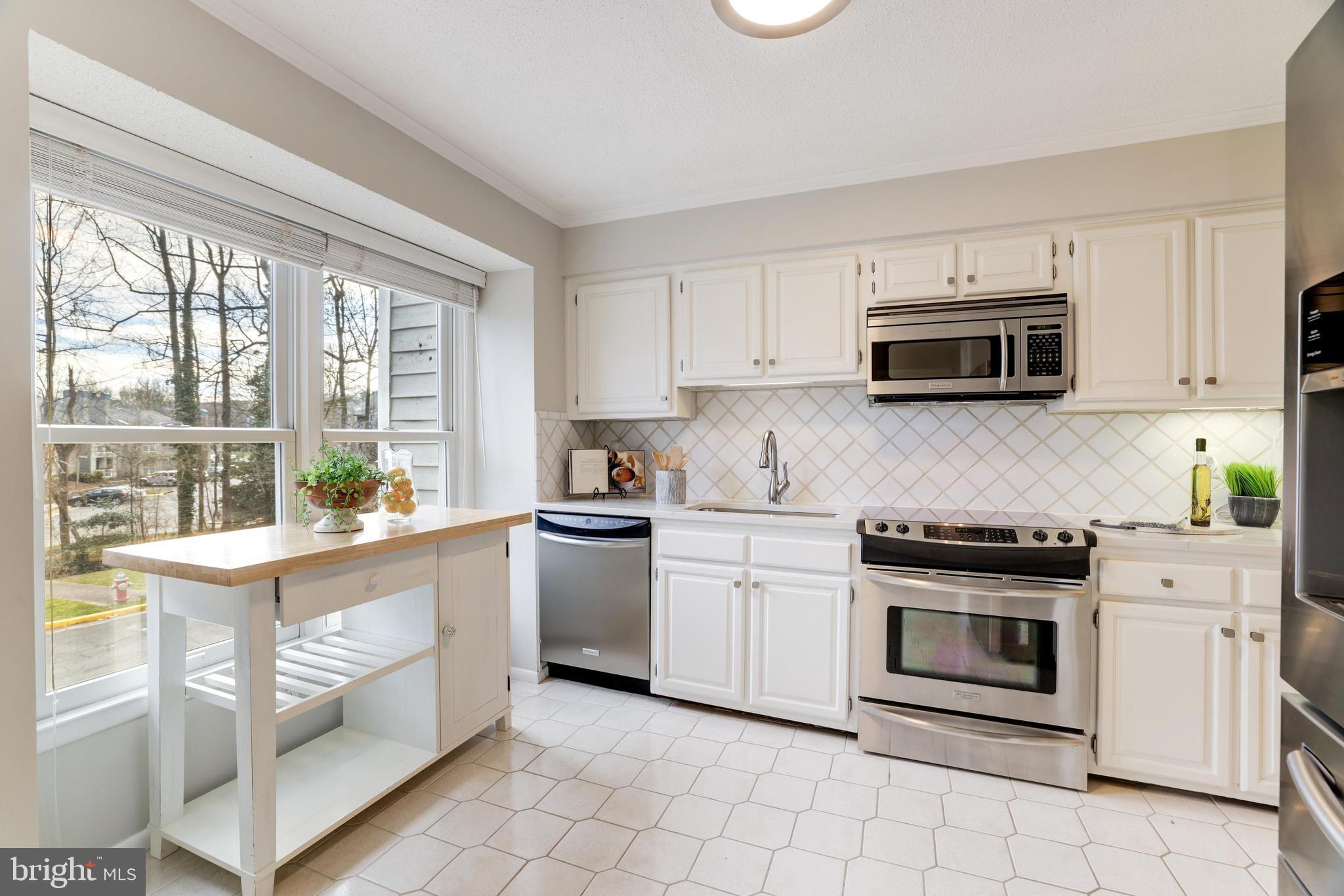 1430 Newport Spring Court Reston, VA 20194 - Photo 22 of 44