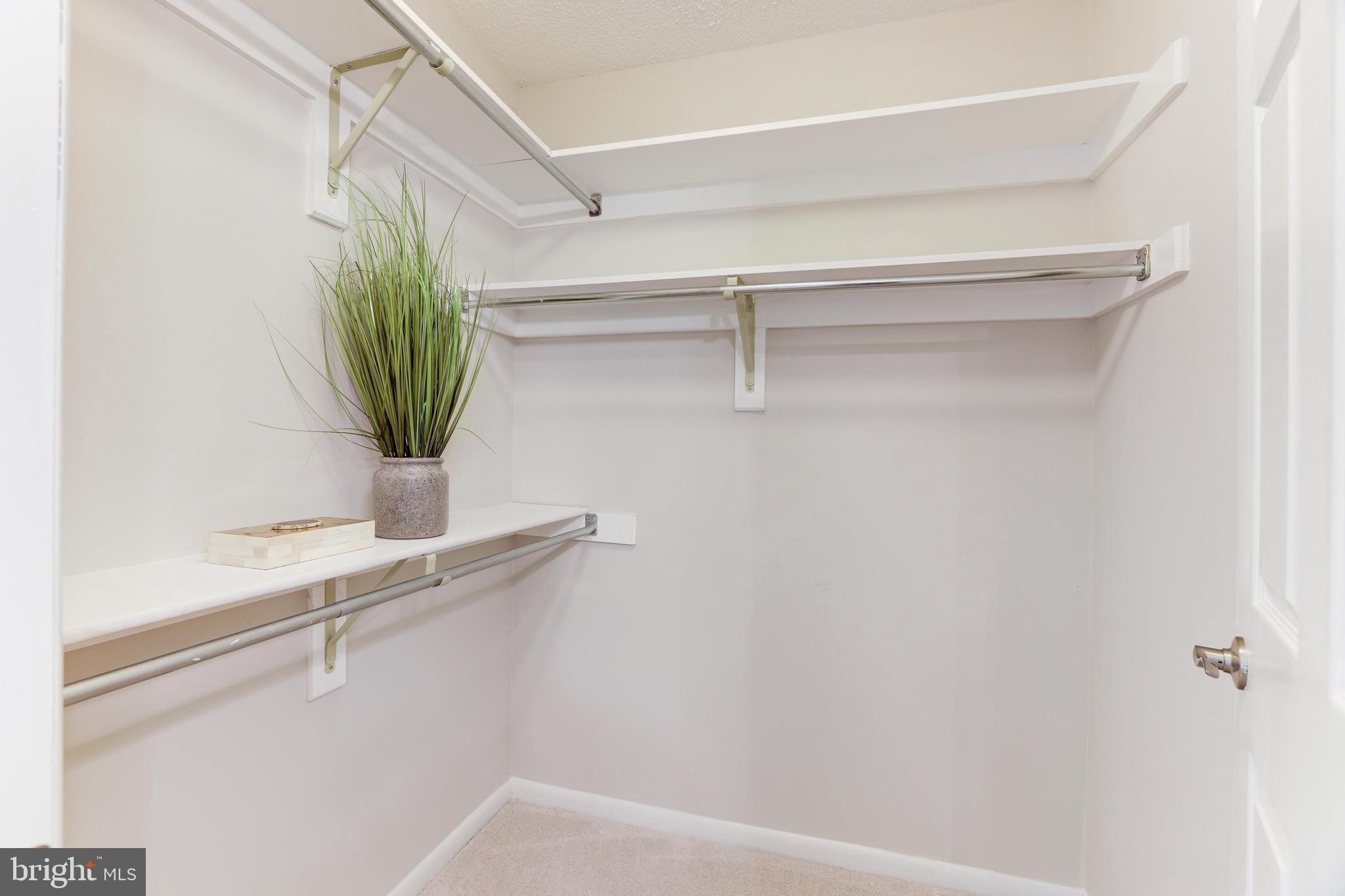 1430 Newport Spring Court Reston, VA 20194 - Photo 32 of 44